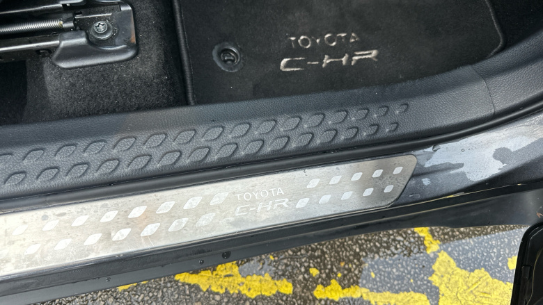 Toyota C-HR 1.8 Hybrid Excel 5dr CVT Hybrid Hatchback